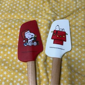 Peanuts Snoopy Holiday Spatula Set - Red and White